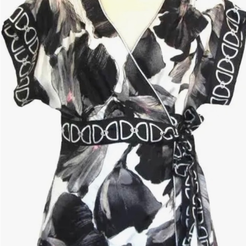 White House Black Market 100% silk blouse